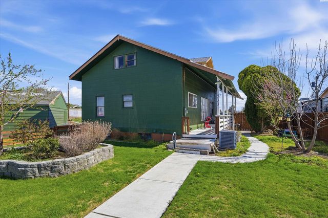 1533 W Jay St, Pasco, WA 99301