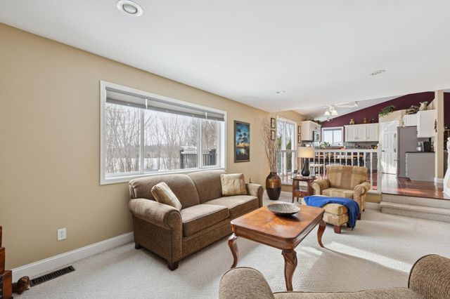 932 Deerfield Road, Watertown, MN 55388