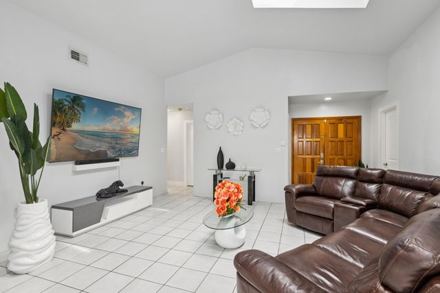 8738 NW 150th Terrace, Miami Lakes, FL 33018
