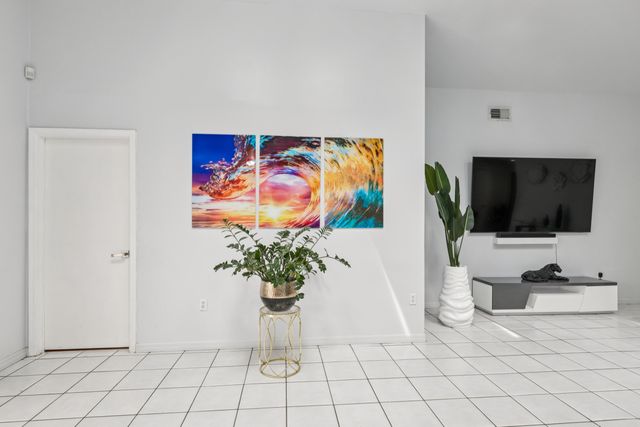 8738 NW 150th Terrace, Miami Lakes, FL 33018