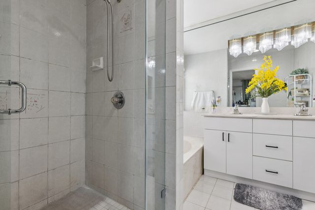 8738 NW 150th Terrace, Miami Lakes, FL 33018