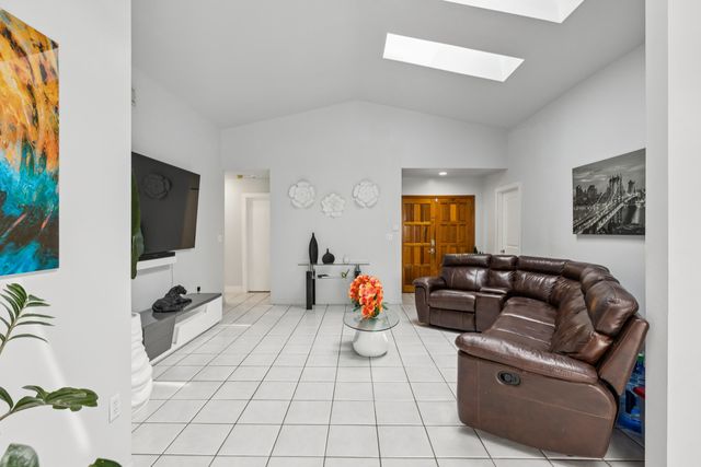 8738 NW 150th Terrace, Miami Lakes, FL 33018