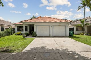 8738 NW 150th Terrace, Miami Lakes, FL 33018