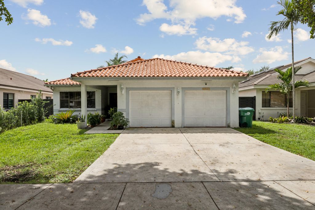 8738 NW 150th Terrace, Miami Lakes, FL 33018