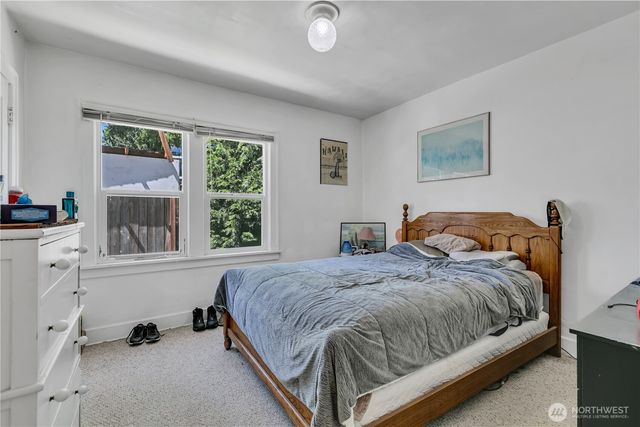 13025 Ambaum Boulevard SW, Burien, WA 98146