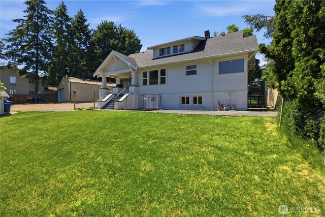 13025 Ambaum Boulevard SW, Burien, WA 98146