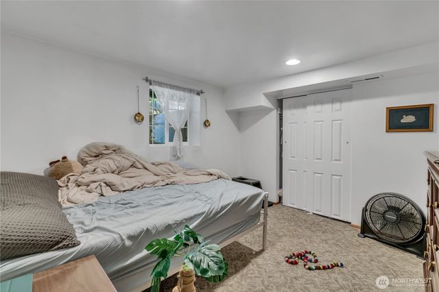 13025 Ambaum Boulevard SW, Burien, WA 98146
