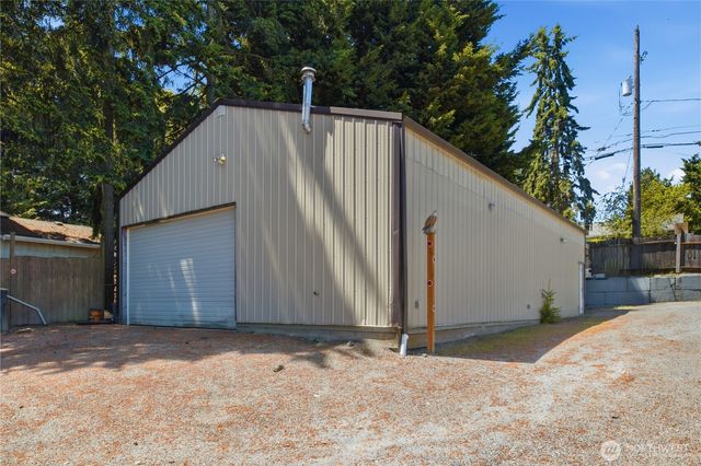 13025 Ambaum Boulevard SW, Burien, WA 98146
