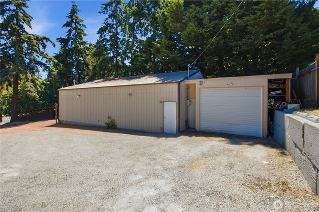 13025 Ambaum Boulevard SW, Burien, WA 98146
