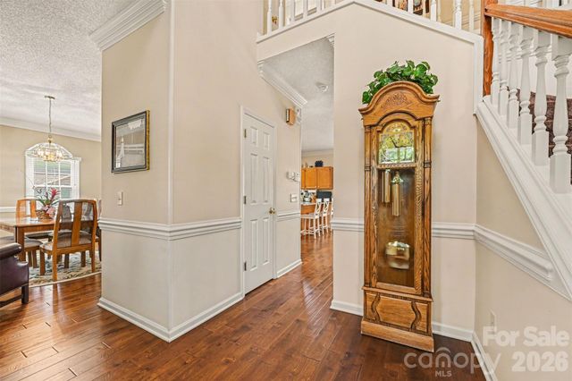 4051 Pinecrest Drive NE, Hickory, NC 28601