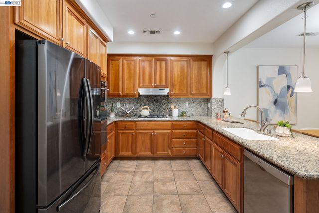 4653 Rimini Ct, Dublin, CA 94568