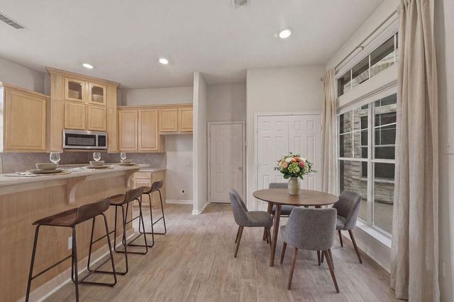 2 Prosewood Drive, The Woodlands, TX 77301