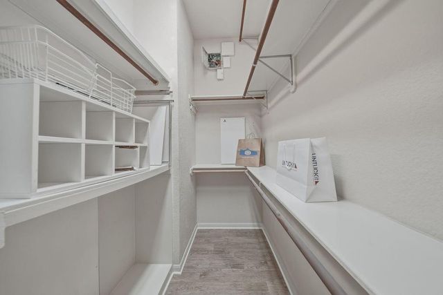 2 Prosewood Drive, The Woodlands, TX 77301