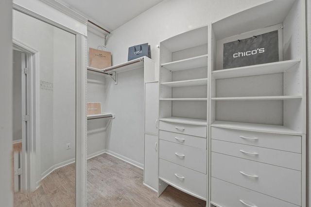 2 Prosewood Drive, The Woodlands, TX 77301