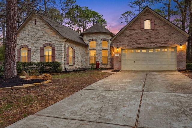 2 Prosewood Drive, The Woodlands, TX 77301