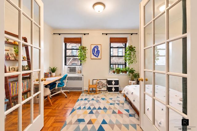 4720 42nd St Apt 3A, New York City, NY 11104