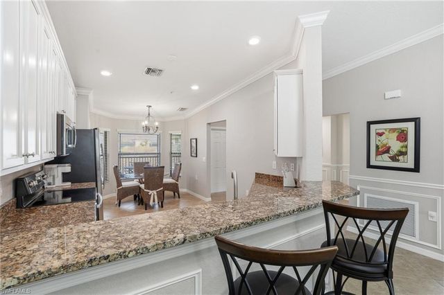 9528 Avellino WAY 2521, Naples, FL 34113