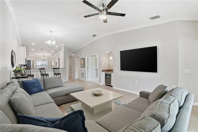 9528 Avellino WAY 2521, Naples, FL 34113