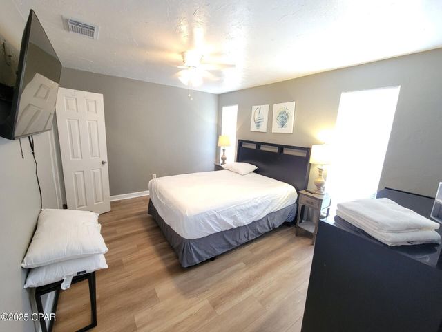 7008 Sunset Avenue, Panama City, FL 32408