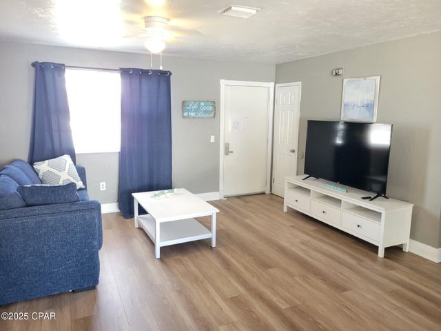 7008 Sunset Avenue, Panama City, FL 32408