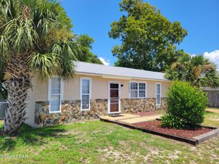 7008 Sunset Avenue, Panama City, FL 32408