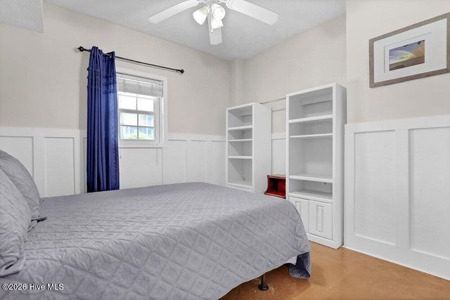 8007 8th Street, Surf City, NC 28445