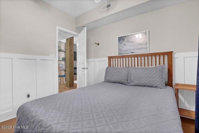 8007 8th Street, Surf City, NC 28445