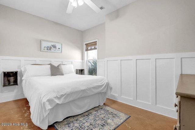 8007 8th Street, Surf City, NC 28445
