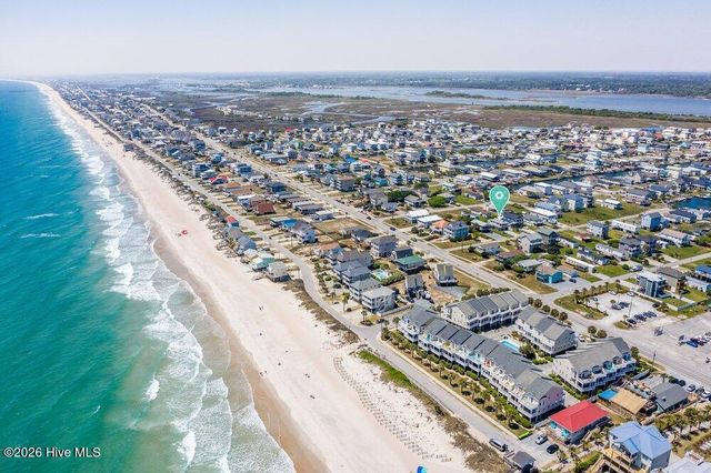 8007 8th Street, Surf City, NC 28445