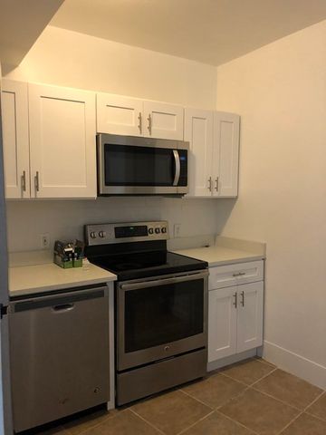 48 Washington Ave 203, Chelsea, MA 02150
