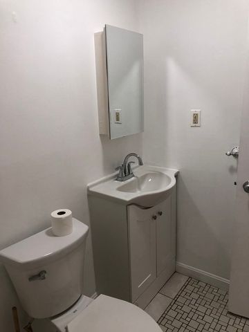 48 Washington Ave 203, Chelsea, MA 02150