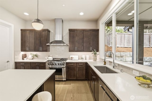 24387 NE 24th Street, Sammamish, WA 98074