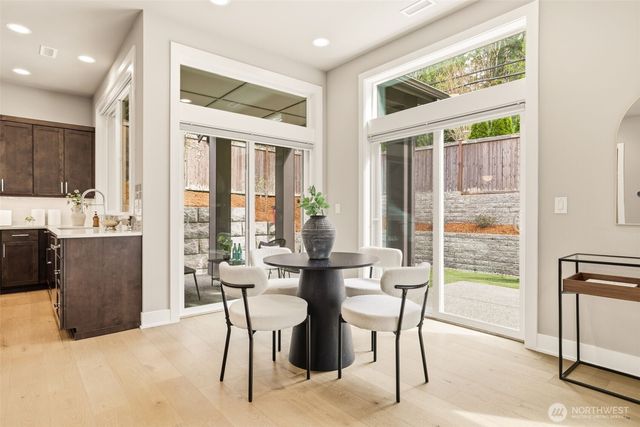 24387 NE 24th Street, Sammamish, WA 98074