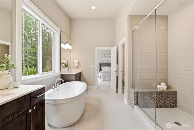 24387 NE 24th Street, Sammamish, WA 98074