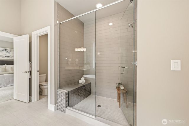 24387 NE 24th Street, Sammamish, WA 98074