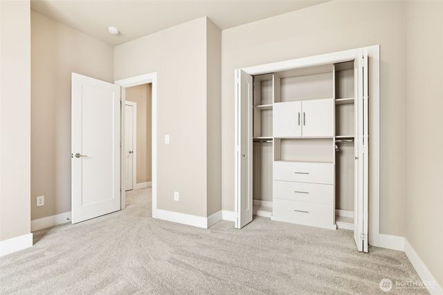 24387 NE 24th Street, Sammamish, WA 98074
