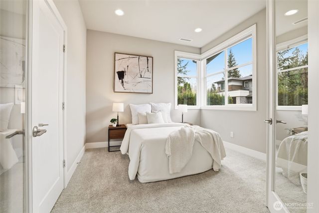 24387 NE 24th Street, Sammamish, WA 98074