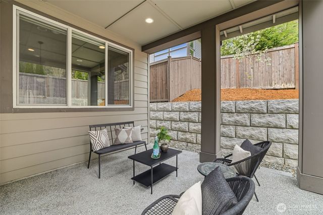 24387 NE 24th Street, Sammamish, WA 98074