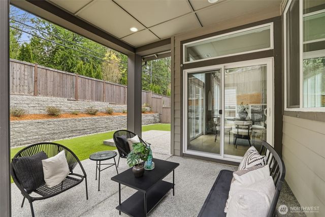 24387 NE 24th Street, Sammamish, WA 98074