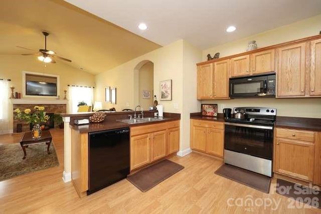 5714 Bradford Lake Lane, Charlotte, NC 28269
