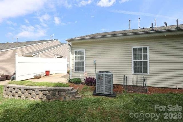 5714 Bradford Lake Lane, Charlotte, NC 28269