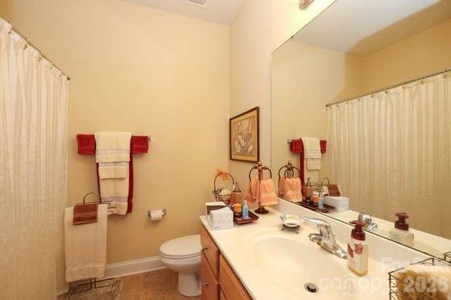 5714 Bradford Lake Lane, Charlotte, NC 28269