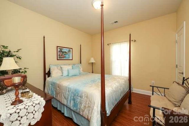 5714 Bradford Lake Lane, Charlotte, NC 28269