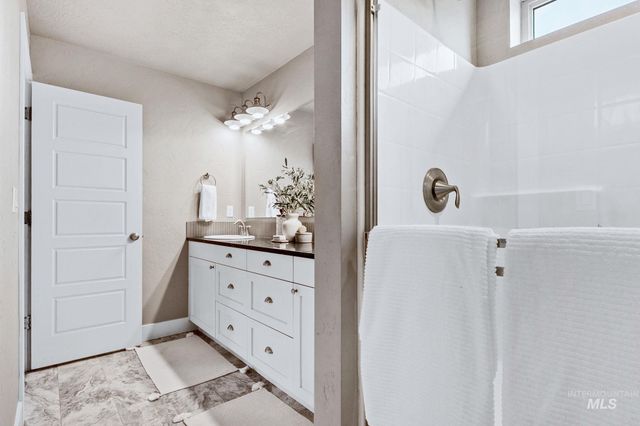 2663 W Malad St, Boise, ID 83705