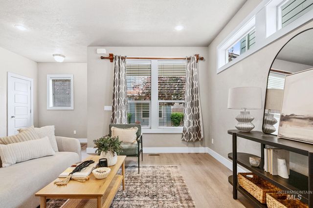 2663 W Malad St, Boise, ID 83705