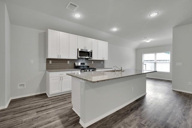 8003 Dauntless Drive, Magnolia, TX 77354