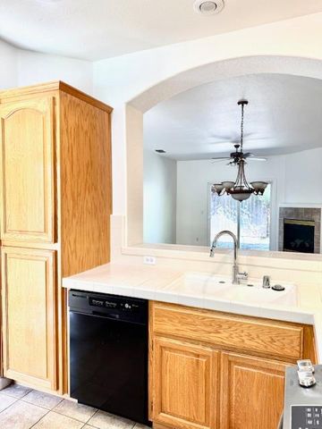 413 Marsalla Dr, Folsom, CA 95630