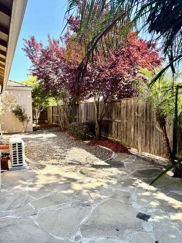 413 Marsalla Dr, Folsom, CA 95630