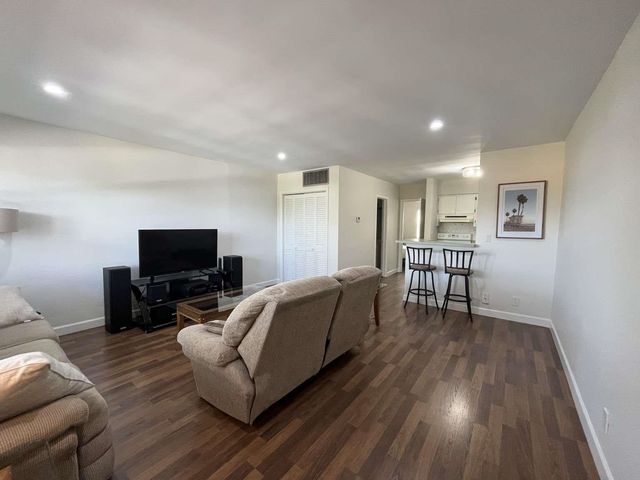 6200 NE 22nd Way 305, Fort Lauderdale, FL 33308