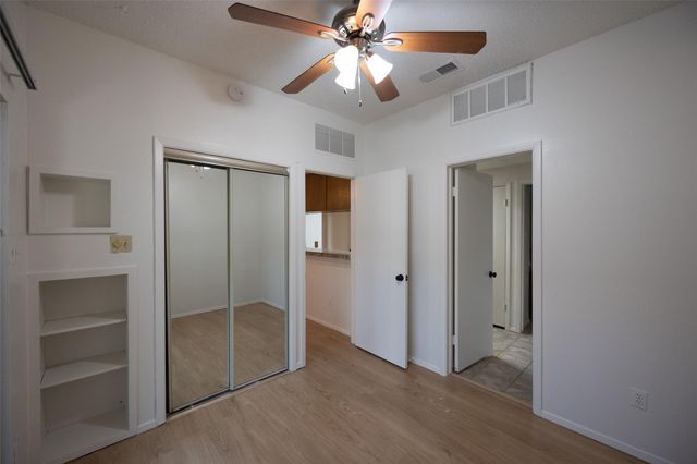 806 W 24 ST 207, Austin, TX 78705